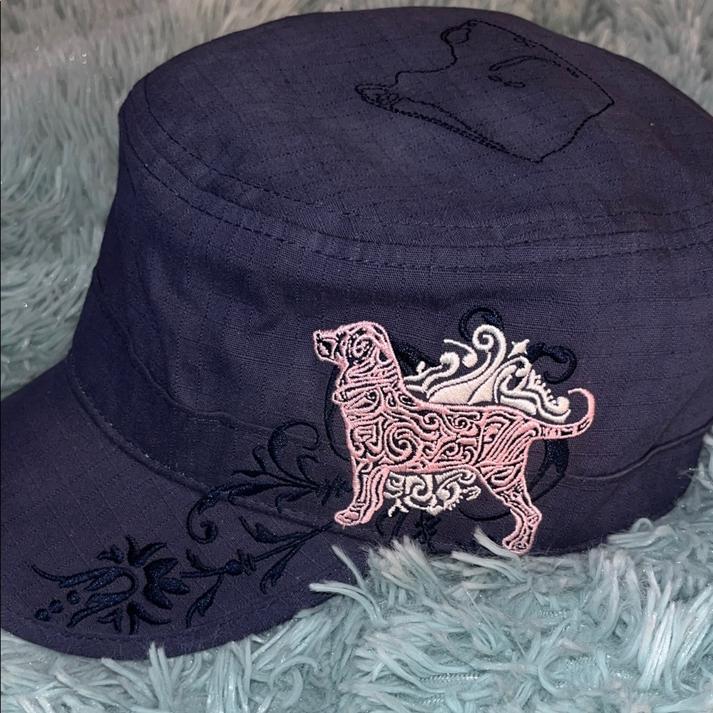 THE BLACK DOG NAVY w STUNNING EMBROIDERY NEW COTTON HAT - Picture 2 of 6
